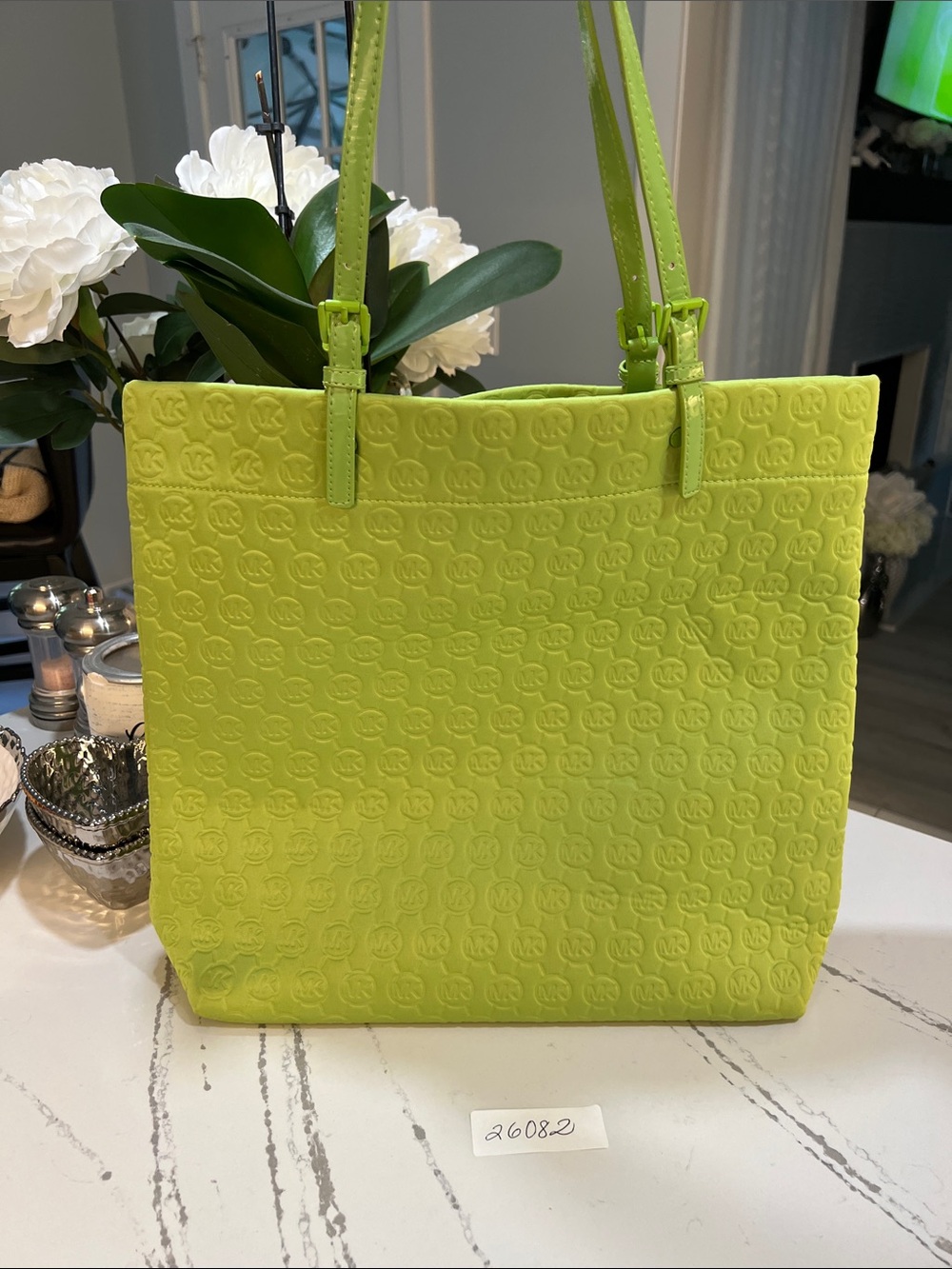 Michael Kors Het Set Neoprene Large Neon Lime Embossed Logo Tote - Picture 6 of 16